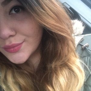 Meet your Posher, Lisara